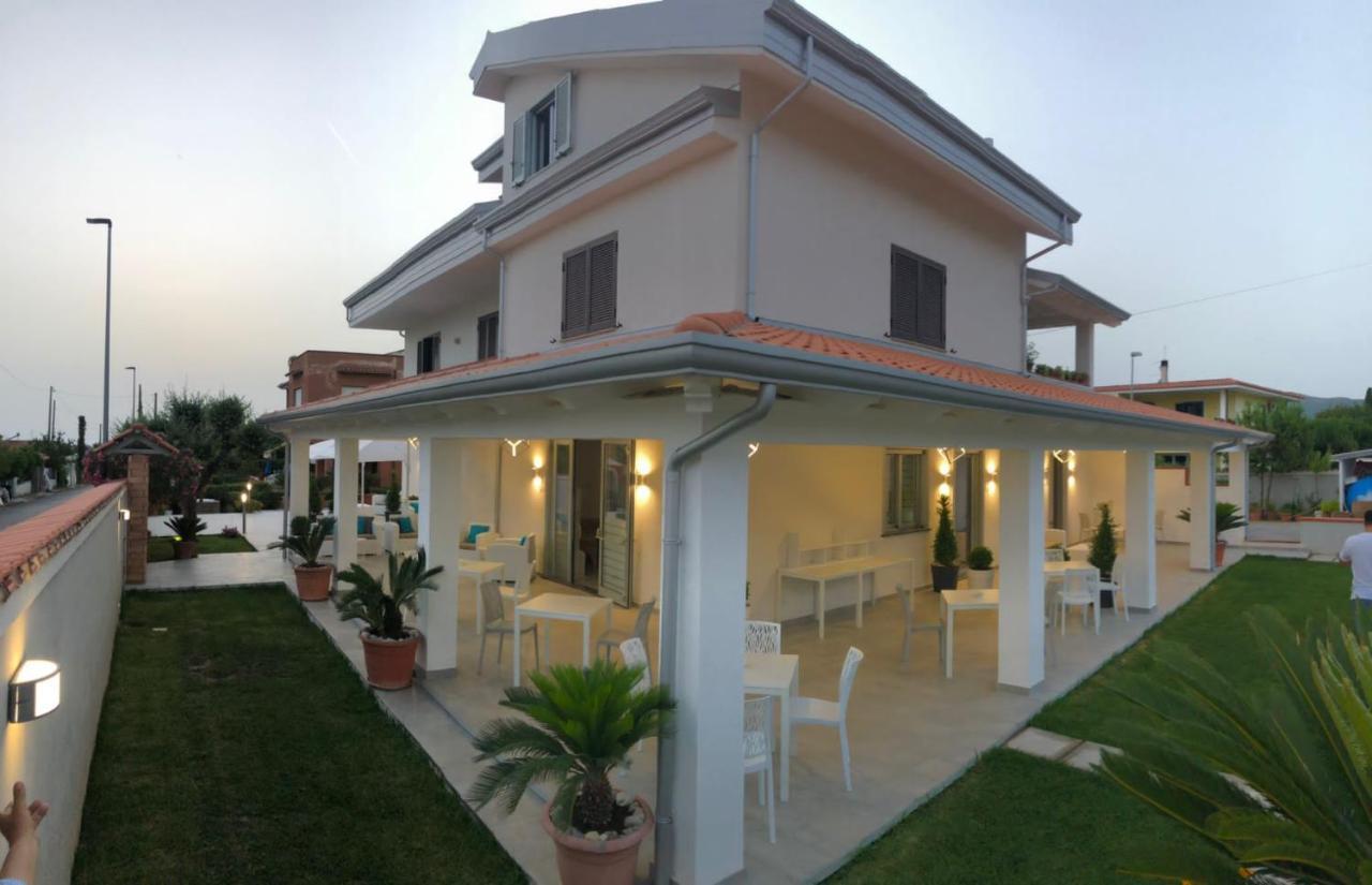 Invilla Bed&Breakfast - Quality Rooms Santa Maria di Castellabate Ngoại thất bức ảnh