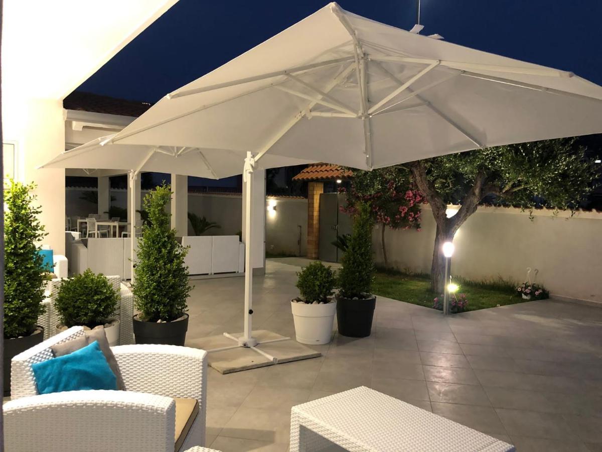 Invilla Bed&Breakfast - Quality Rooms Santa Maria di Castellabate Ngoại thất bức ảnh