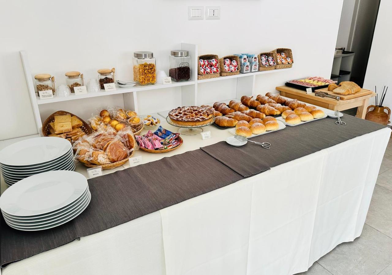 Invilla Bed&Breakfast - Quality Rooms Santa Maria di Castellabate Ngoại thất bức ảnh