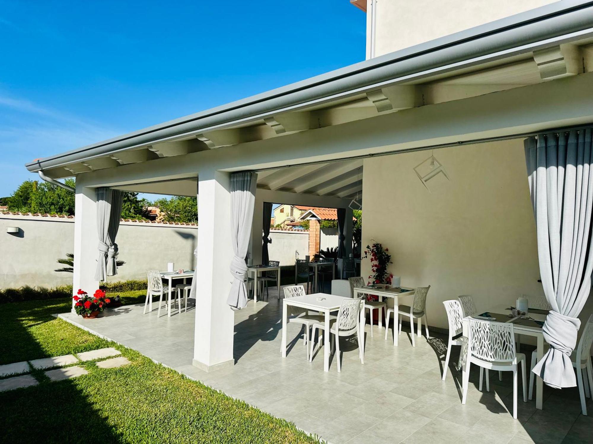 Invilla Bed&Breakfast - Quality Rooms Santa Maria di Castellabate Ngoại thất bức ảnh